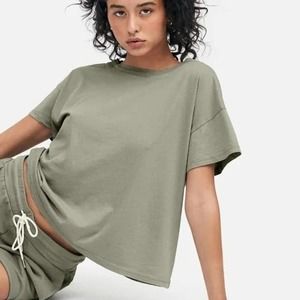 Casual Olive Green Short Sleeve Tee